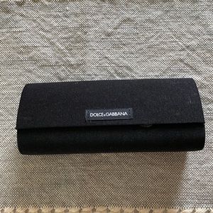 Dolce &Gabbana magnetic case 🕶
